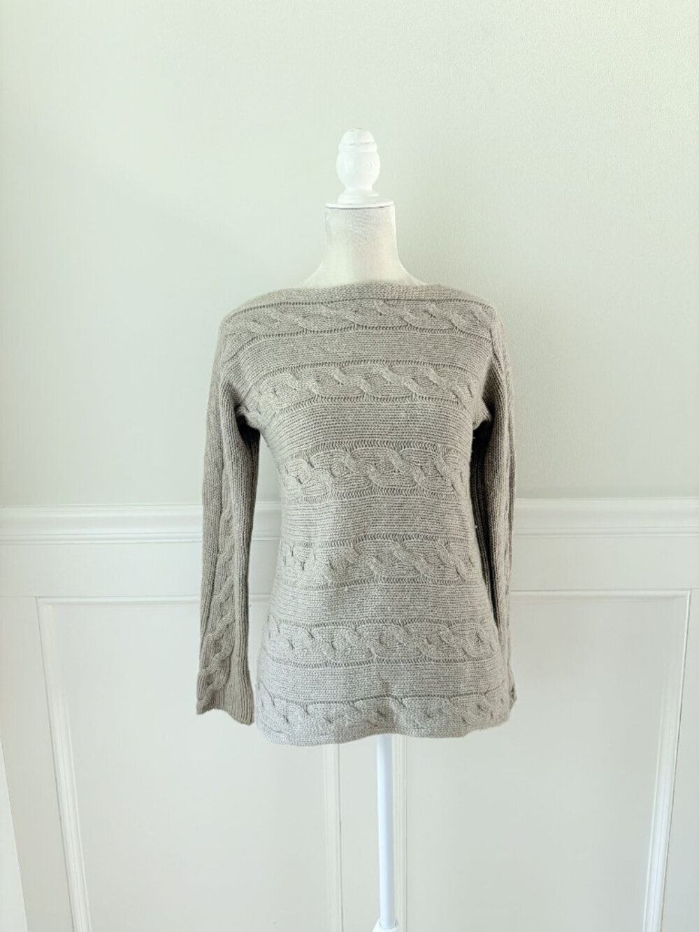 Hobbs 100% Cashmere Cable Knit Sweater Beige Long Sleeve Womens L 44